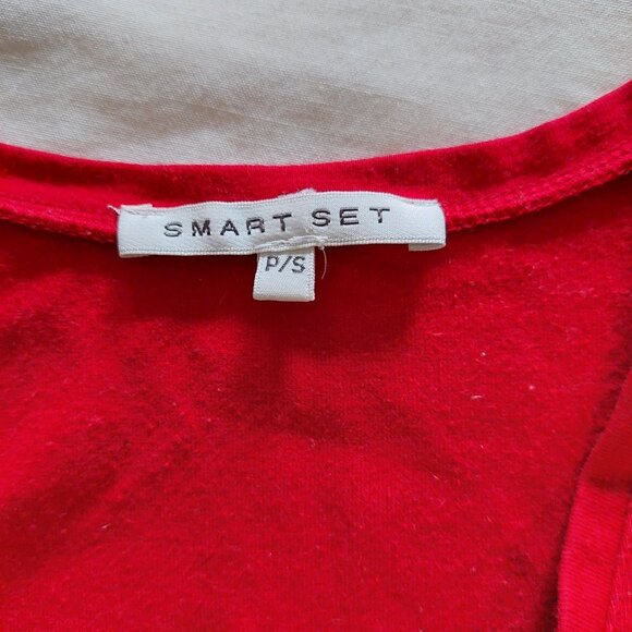 Smart Set Red V-Neck Long Sleeve Crop Cotton Stretchy T-Shirt, S/XS - Picture 3 of 8